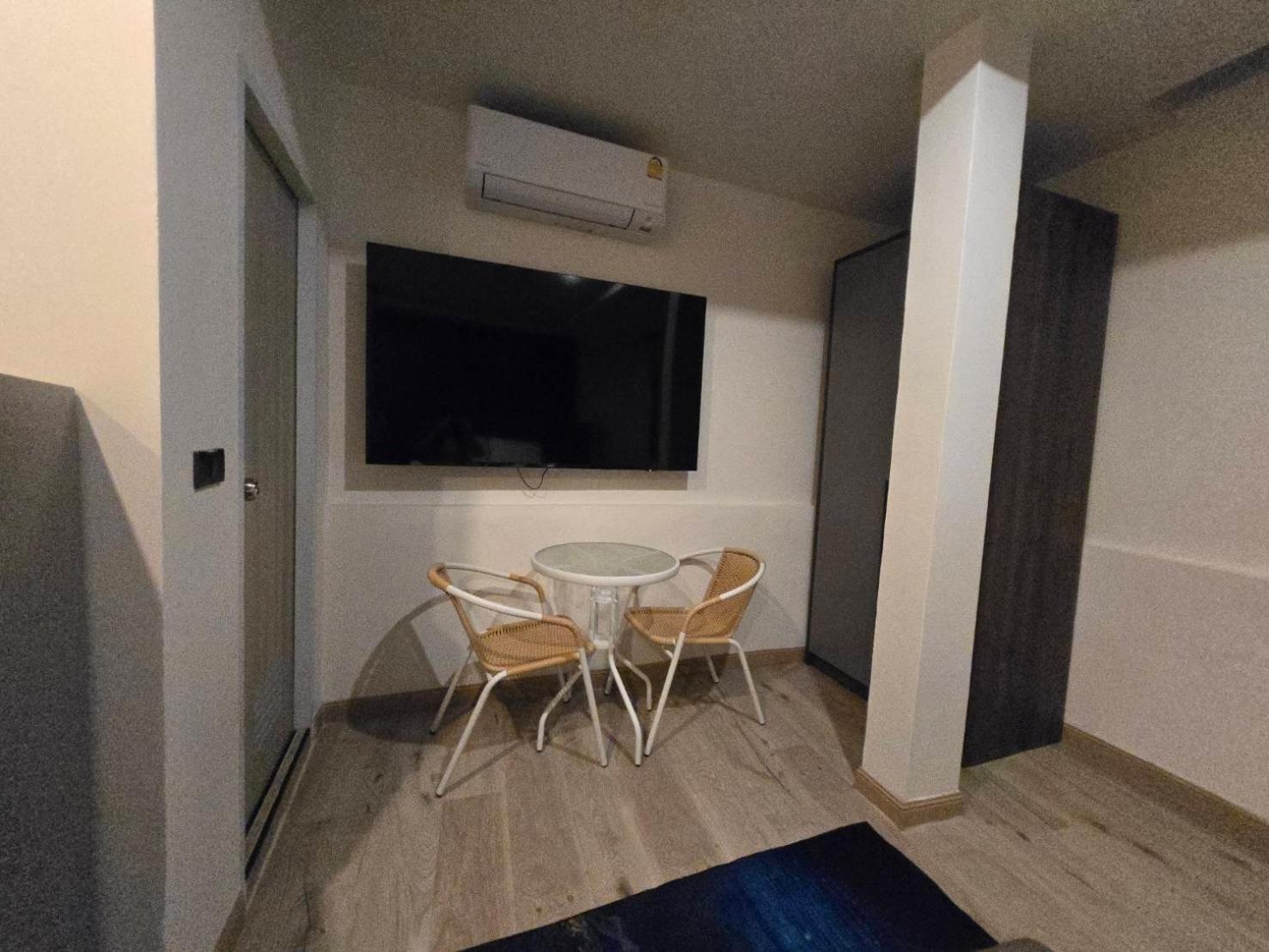 Pumpui Place Pattaya Eksteriør billede