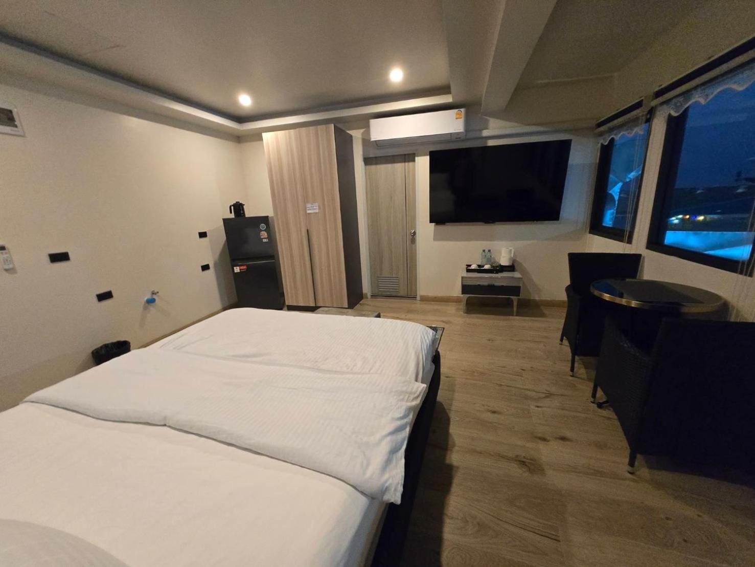 Pumpui Place Pattaya Eksteriør billede