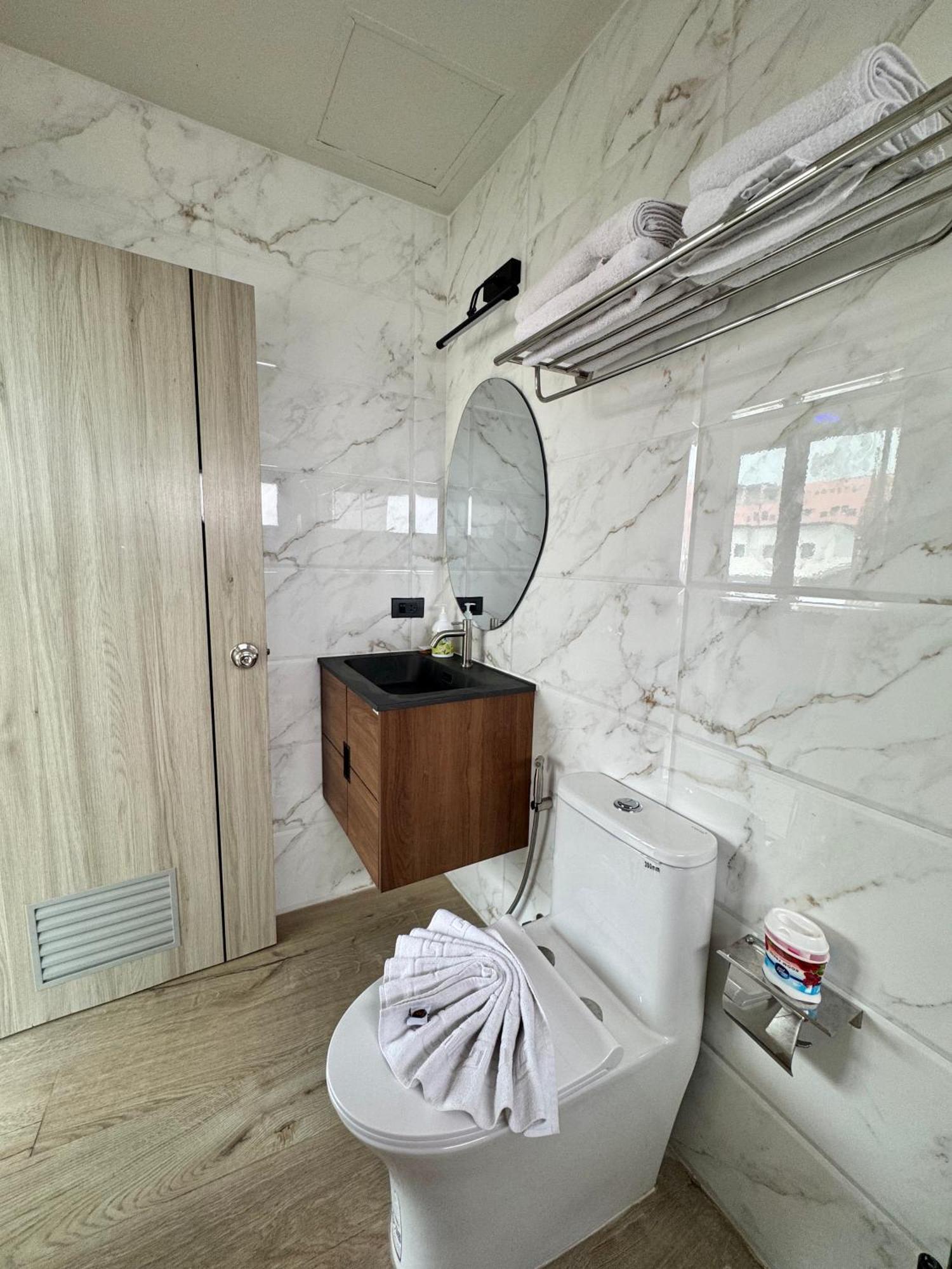 Pumpui Place Pattaya Eksteriør billede
